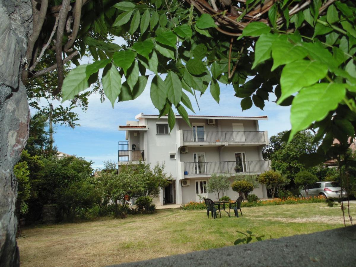 Apartments Macaso بار المظهر الخارجي الصورة