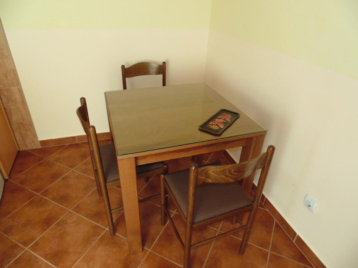 Apartments Macaso بار الغرفة الصورة